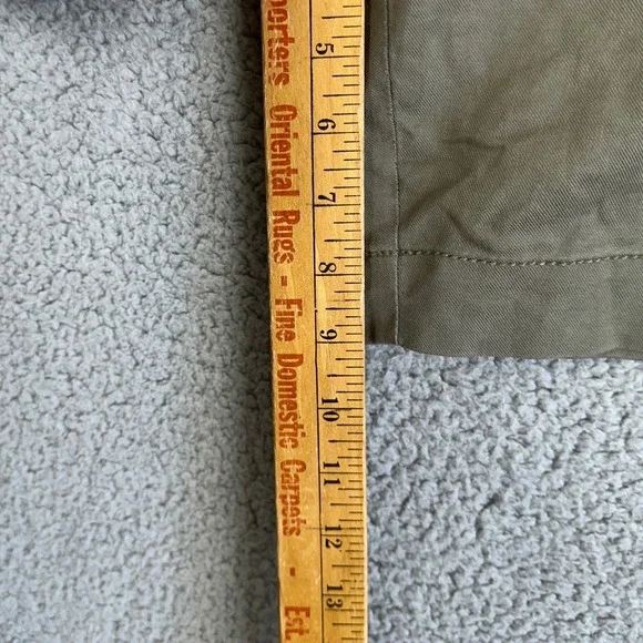 Tommy Bahama Shorts Khaki Mens 42 Olive Green Flat Front Stretch Pocket Comfort